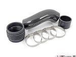 APR Tubo Admissão Carbono VW GOLF 7 GTI / GOLF 7 R / AUDI S3 8V / TT 8S / SEAT LEON 5F CUPRA